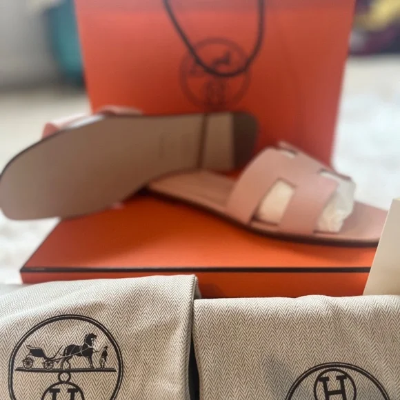 Hermes Oran Sandals - Picture 3 of 6